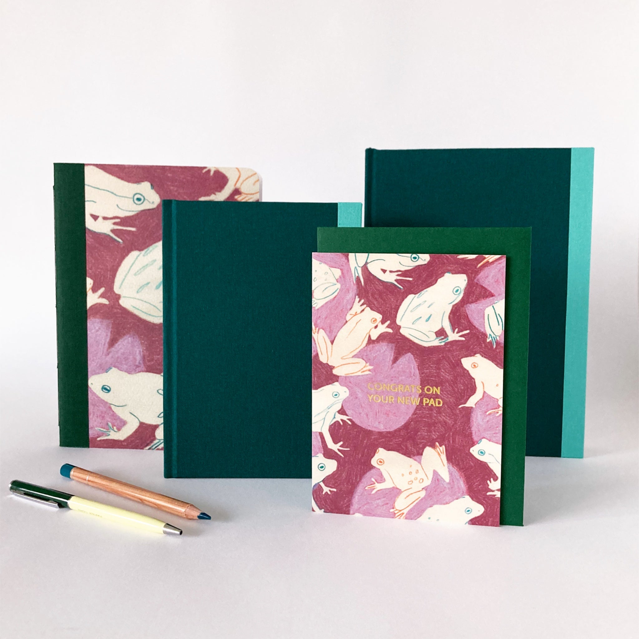 Emerald green frog pattern stationery
